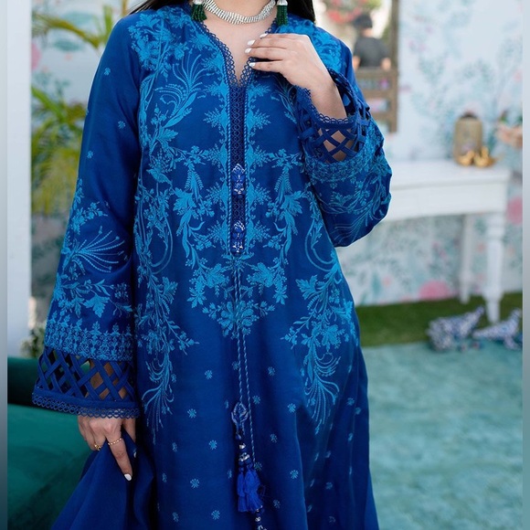 Farah Talib Aziz - small - Picture 3 of 16